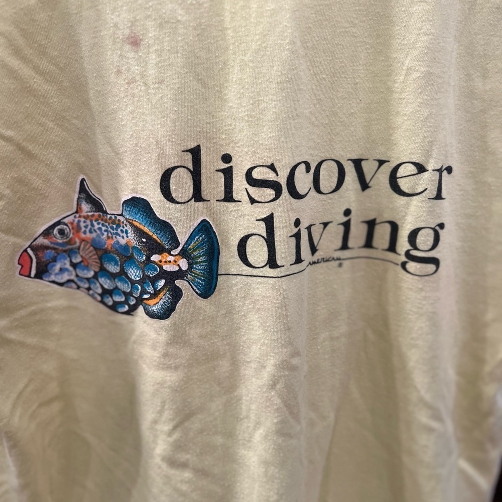 Discover Diving. Underwater Explorers Society t-shirt sz small in used condition